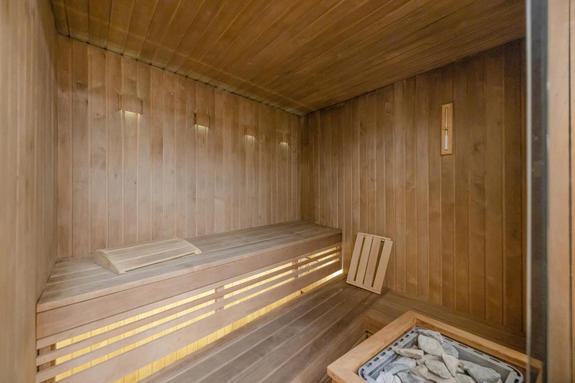 Apartmate- Heart Of Oldtown Apartment- Sauna & Security Гданськ Екстер'єр фото